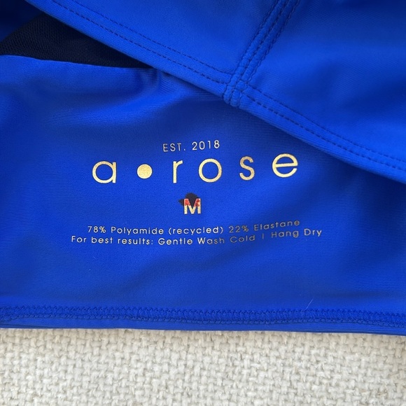 NWT a r o s e The Official Top Workout Top - Picture 6 of 6